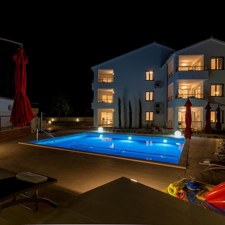 Villa Anja 2Nd Floor เปโรย ภายนอก รูปภาพ