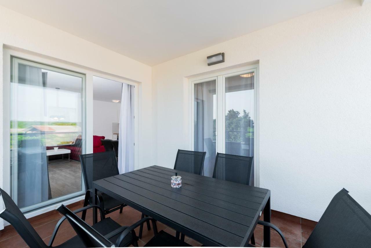 Villa Anja 2Nd Floor เปโรย ภายนอก รูปภาพ