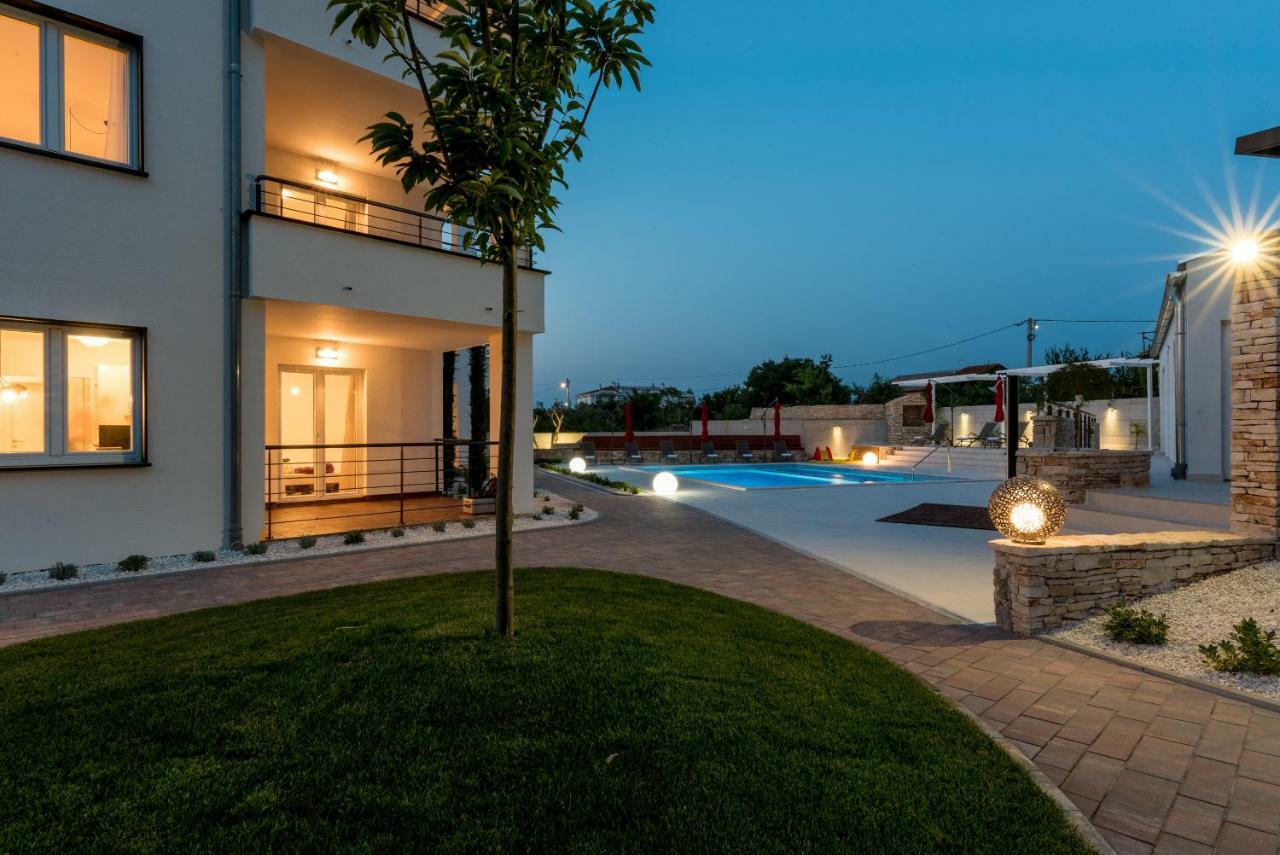 Villa Anja 2Nd Floor เปโรย ภายนอก รูปภาพ
