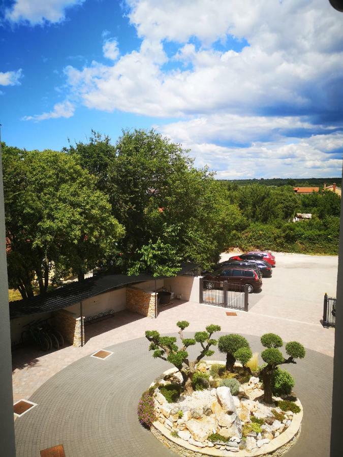 Villa Anja 2Nd Floor เปโรย ภายนอก รูปภาพ